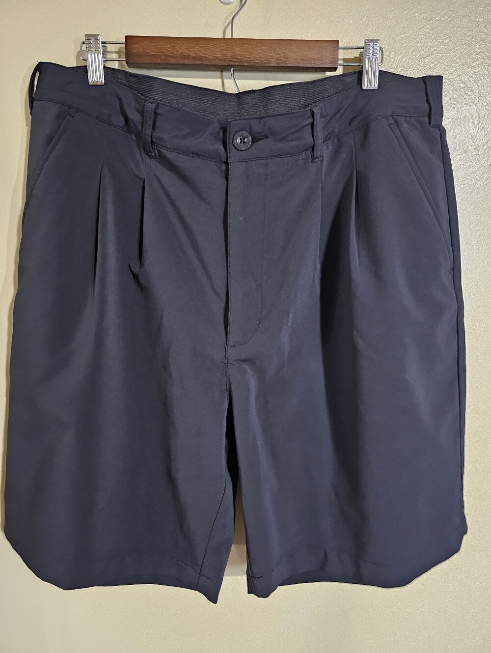 Reebok Golf Shorts Mens 42 Black Performance Stretch Flat Front Casual